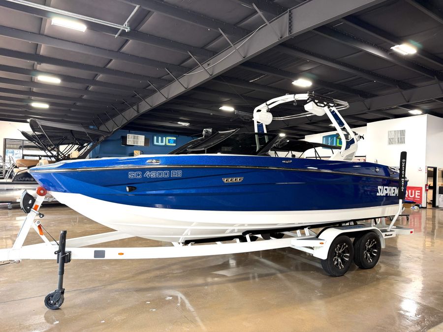 2022 Supreme S220, photo 2 of 18